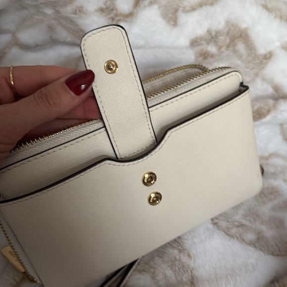 Michael Kors zippered wallet - Picture 5 of 6